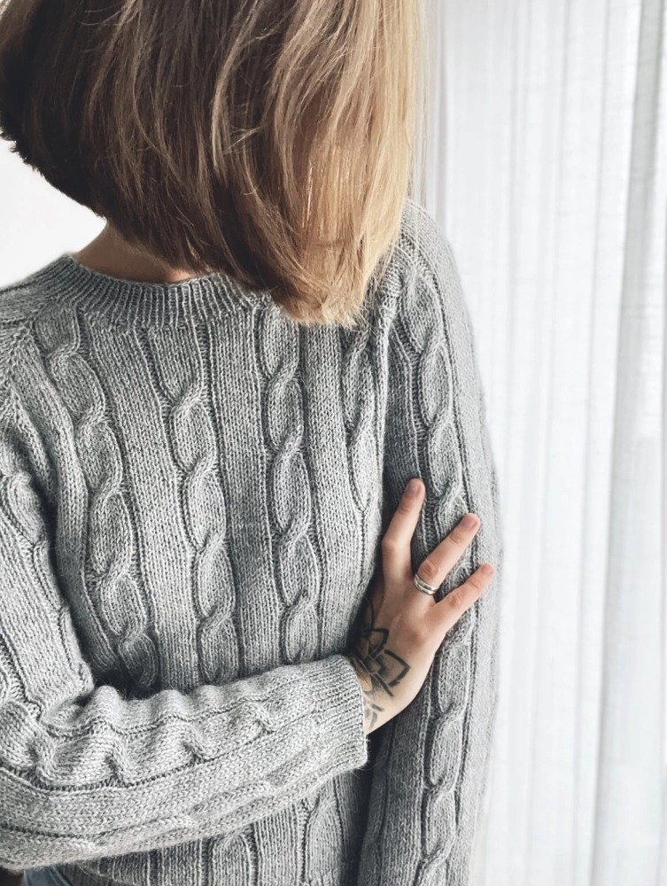 Montenegro Sweater. Wzór na druty [PL]
