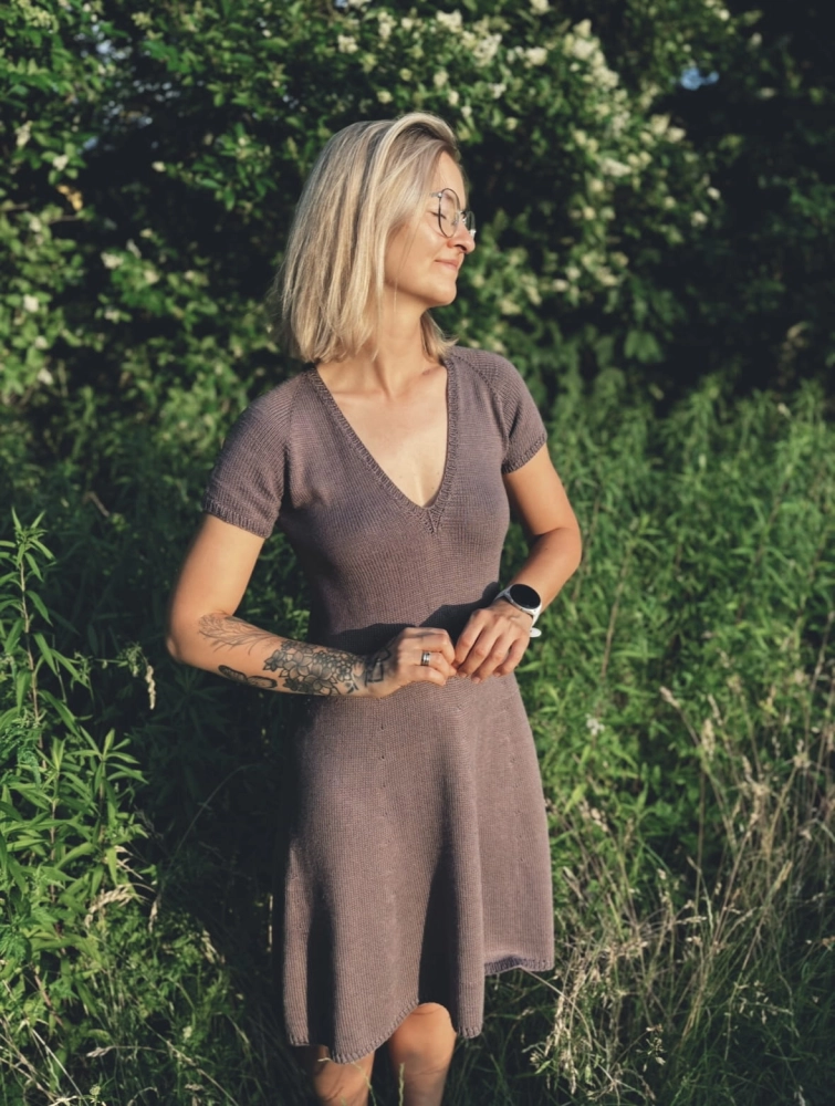 Solo Dress. Wzór na druty [PL]